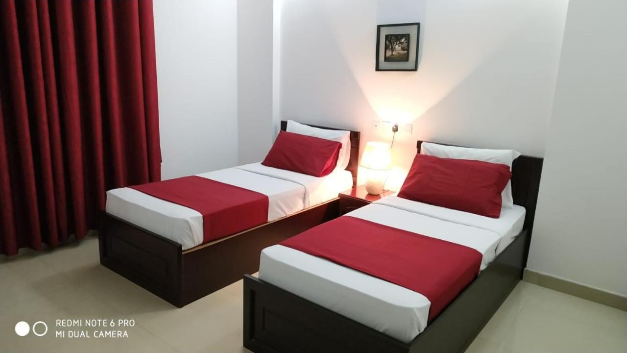 Azaiba Hotel Apartments มัสกัต ภายนอก รูปภาพ