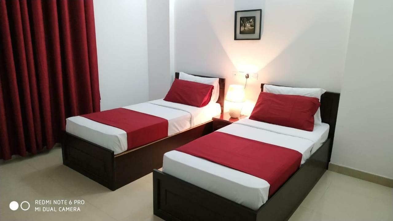 Azaiba Hotel Apartments มัสกัต ภายนอก รูปภาพ