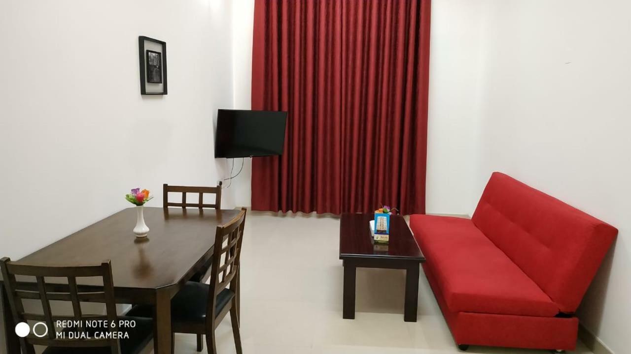 Azaiba Hotel Apartments มัสกัต ภายนอก รูปภาพ